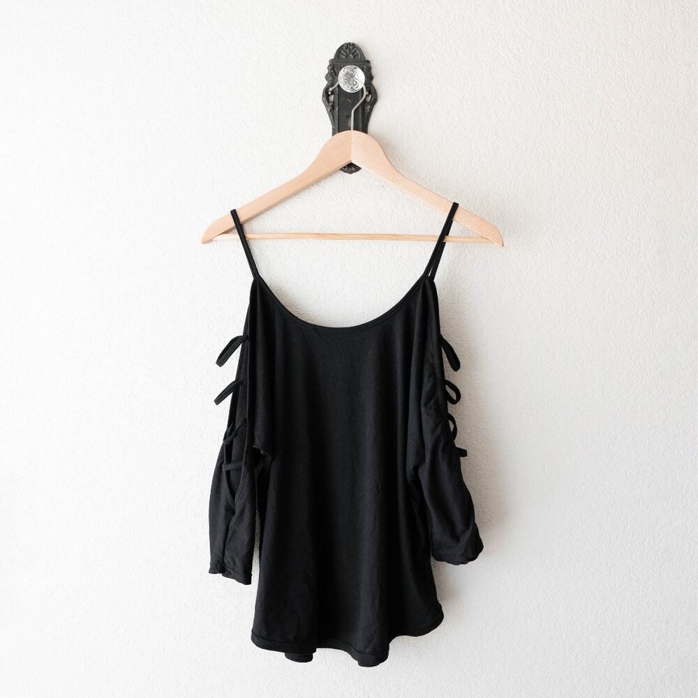 Voins Size Large Black Dolman Cage Sleeve Top Cutouts Stretch